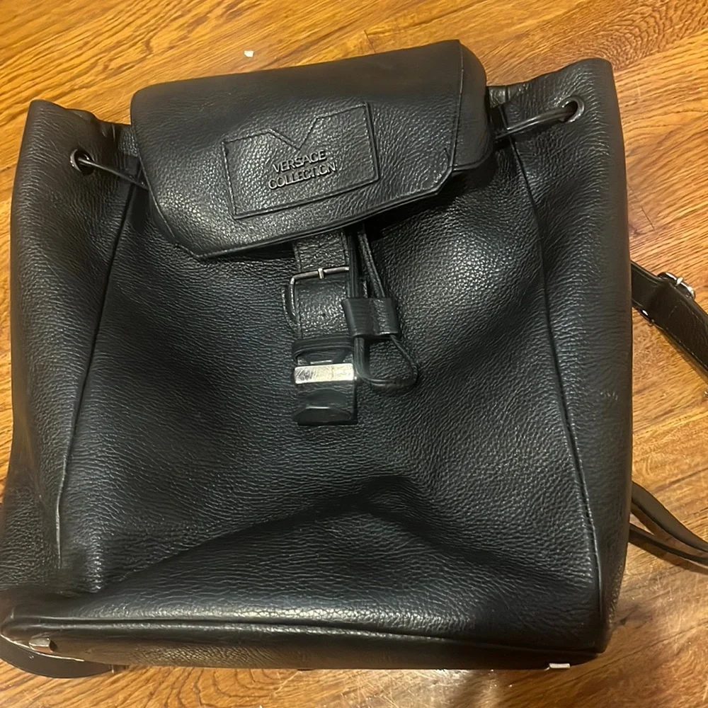 Versace backpack - Picture 1 of 4
